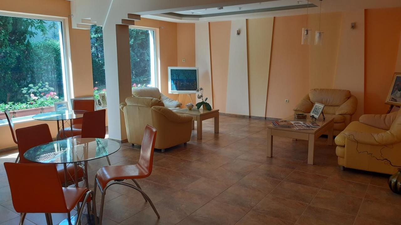 Motivi Hotel Saints Constantine and Helena Bagian luar foto
