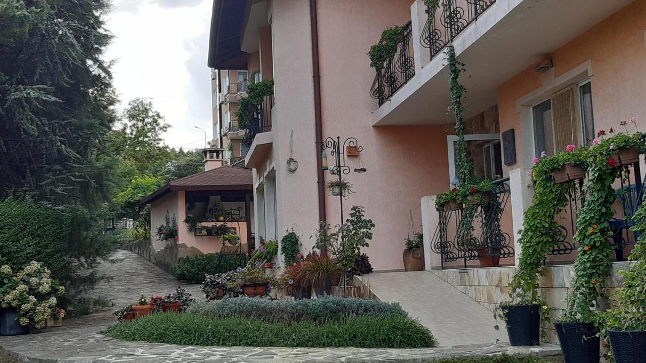 Motivi Hotel Saints Constantine and Helena Bagian luar foto