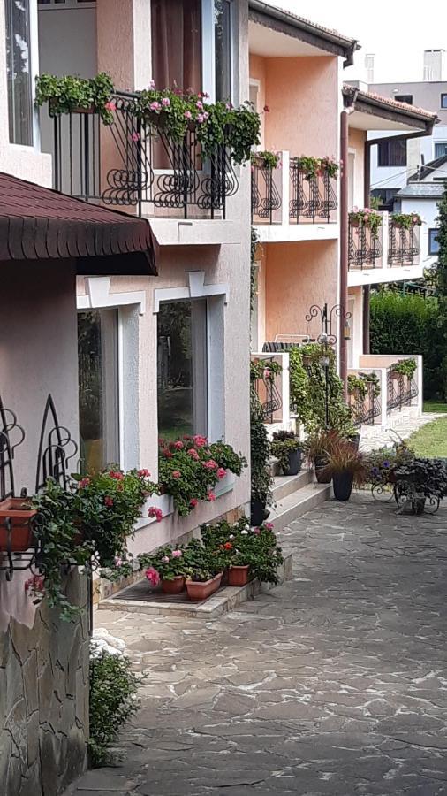 Motivi Hotel Saints Constantine and Helena Bagian luar foto