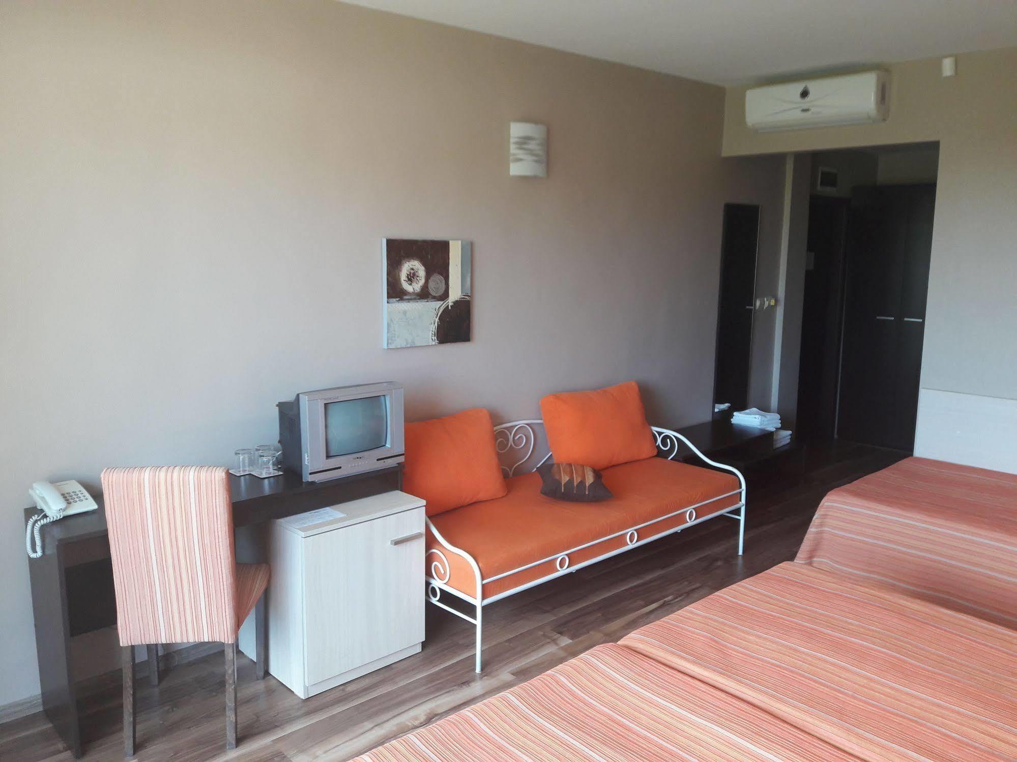 Motivi Hotel Saints Constantine and Helena Bagian luar foto
