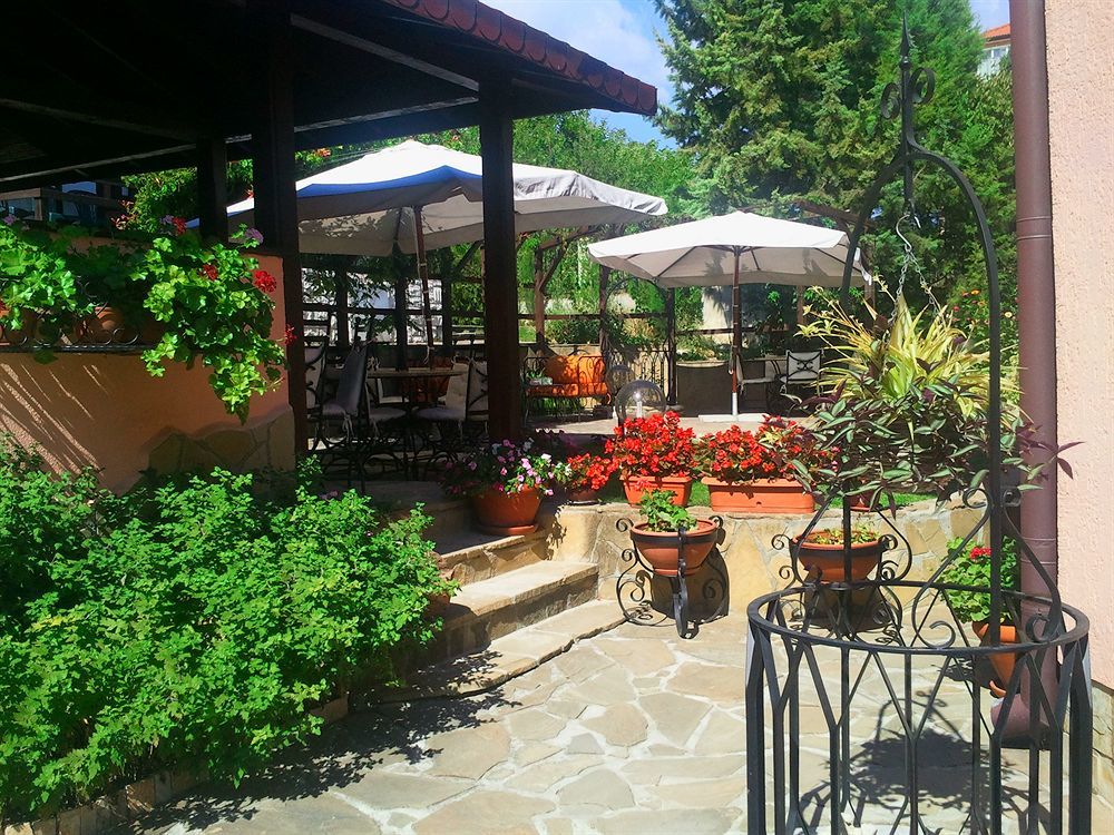 Motivi Hotel Saints Constantine and Helena Bagian luar foto